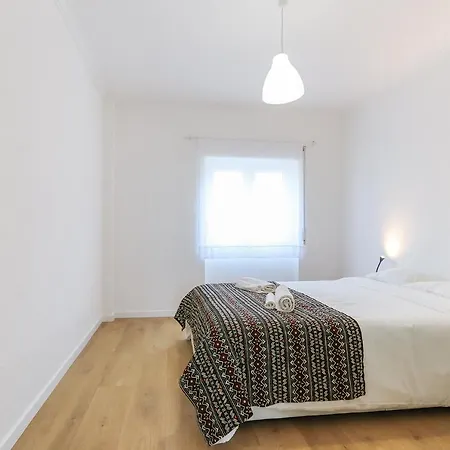 Portucale ! Cacilhas River View *